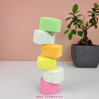 Galet de douche cubique différent