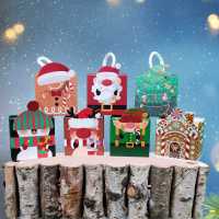 Boîtes dans le thème de Noël en carton