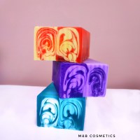 Savons artisanaux fleuris